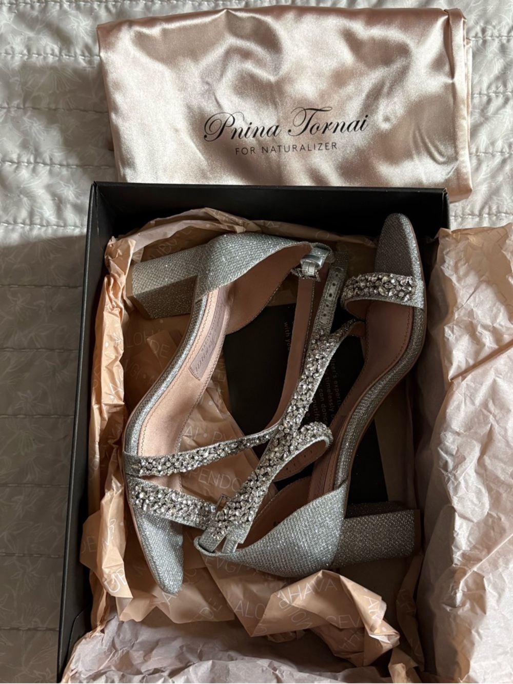 Naturalizer Womens Pnina Tornai Ahava Sandals size 7 New Silver. - Picture 3 of 5